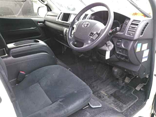 TOYOTA HIACE VAN 2020
