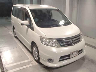 NISSAN SERENA 2010