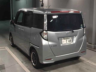 TOYOTA TANK 2017
