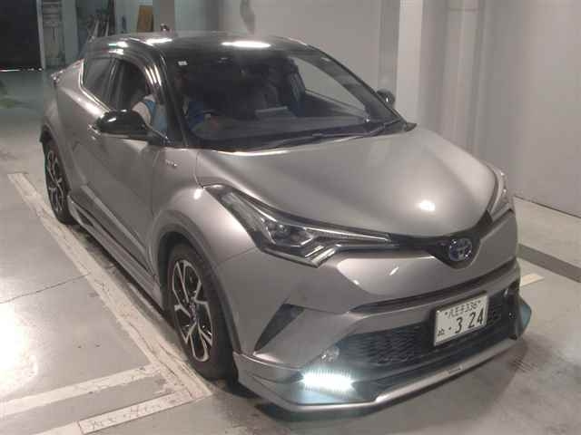 TOYOTA C-HR 2017