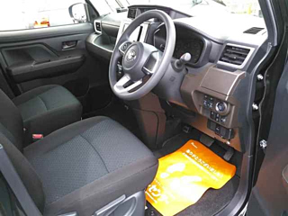TOYOTA ROOMY 2023