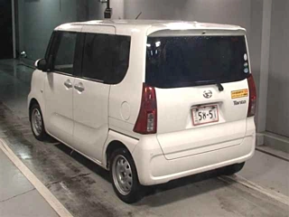 DAIHATSU TANTO 2020