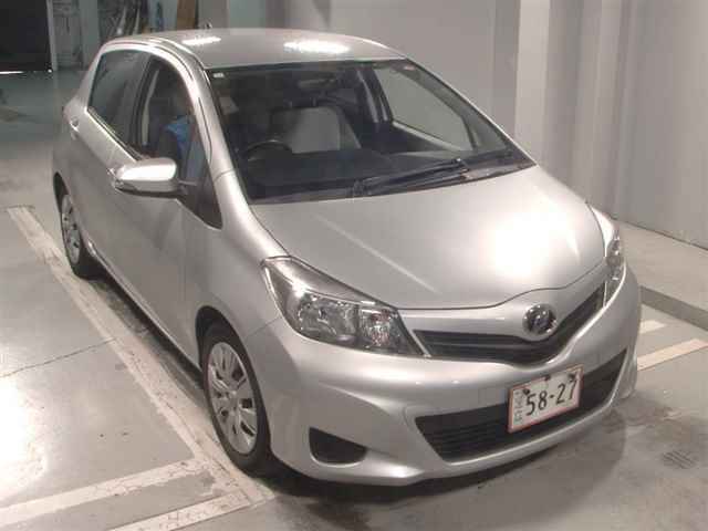 TOYOTA VITZ 2012