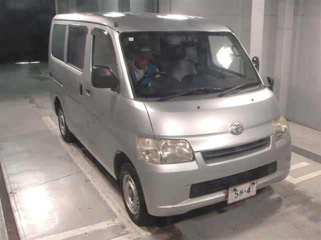 TOYOTA TOWN ACE VAN 2017