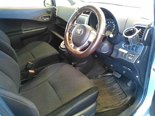 TOYOTA RACTIS 2012
