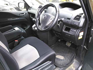 NISSAN SERENA 2013
