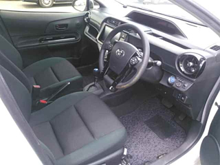 TOYOTA AQUA 2016
