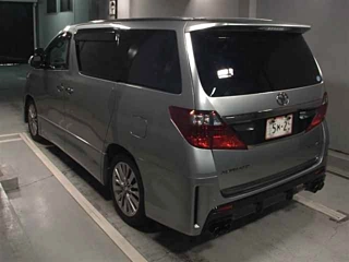 TOYOTA ALPHARD 2013