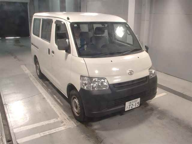 TOYOTA TOWN ACE VAN 2018
