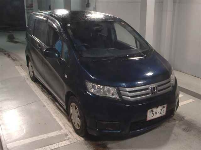 HONDA FREED 2010