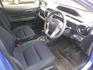 TOYOTA AQUA 2015