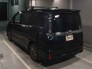 TOYOTA VOXY 2015