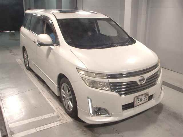NISSAN ELGRAND 2011