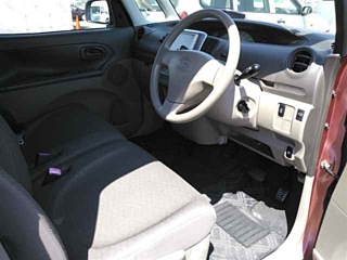 DAIHATSU TANTO 2010