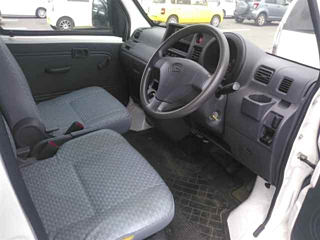 DAIHATSU HIJET VAN 2015