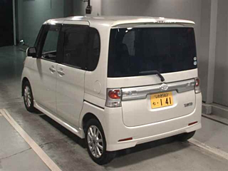DAIHATSU TANTO 2009