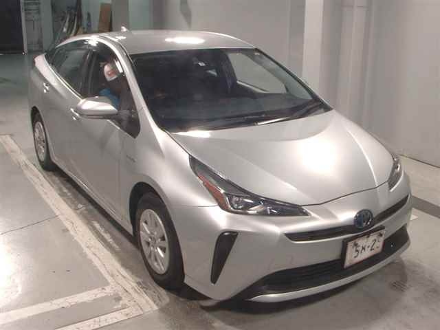 TOYOTA PRIUS 2019