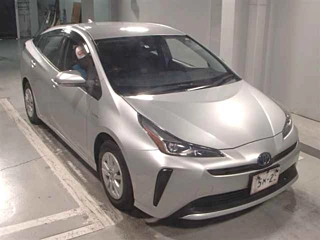 TOYOTA PRIUS 2019