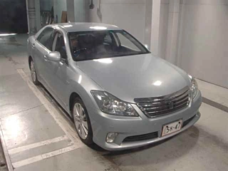 TOYOTA CROWN 2010