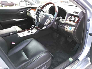 TOYOTA CROWN 2010
