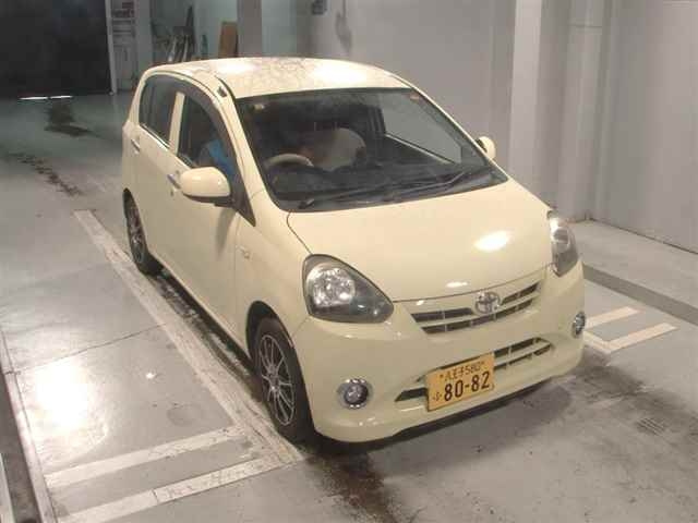 TOYOTA PIXIS EPOCH 2016