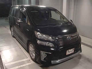 TOYOTA VELLFIRE 2013
