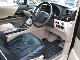TOYOTA VELLFIRE 2013