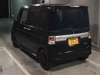 DAIHATSU TANTO 2009