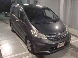 HONDA FREED 2013