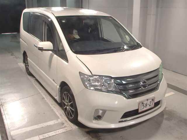NISSAN SERENA 2013