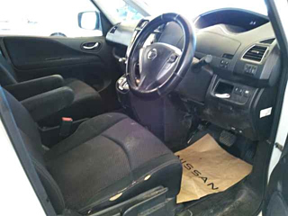 NISSAN SERENA 2013