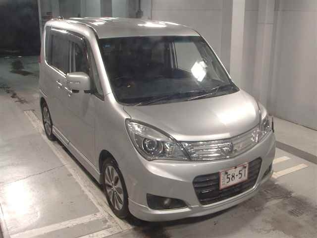 MITSUBISHI DELICA D2 2014