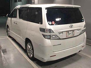 TOYOTA VELLFIRE 2010