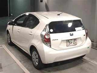 TOYOTA AQUA 2014
