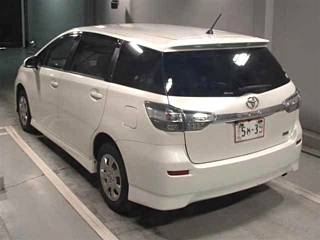 TOYOTA WISH 2012
