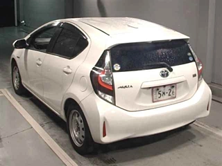 TOYOTA AQUA 2020