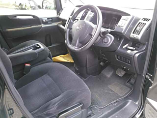 NISSAN SERENA 2010