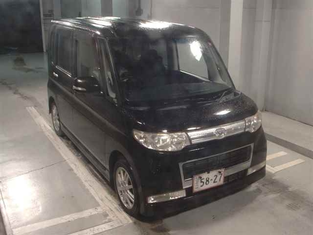 DAIHATSU TANTO 2010