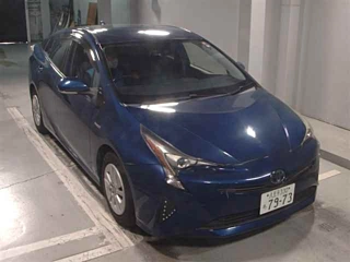 TOYOTA PRIUS 2016