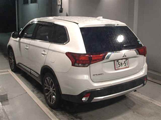 MITSUBISHI OUTLANDER 2018
