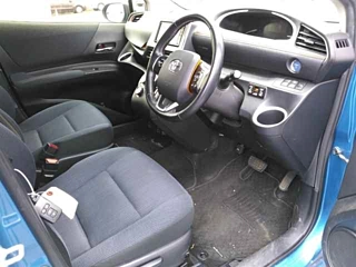 TOYOTA SIENTA 2017