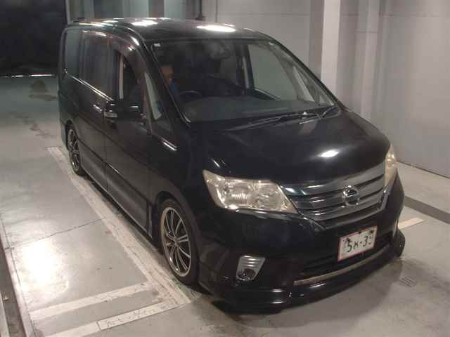 NISSAN SERENA 2011