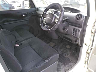 DAIHATSU TANTO 2008