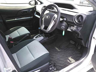 TOYOTA AQUA 2013