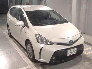 TOYOTA PRIUS ALPHA 2017