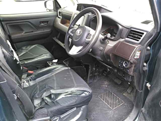 TOYOTA ROOMY 2019