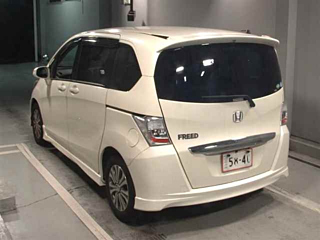 HONDA FREED 2012