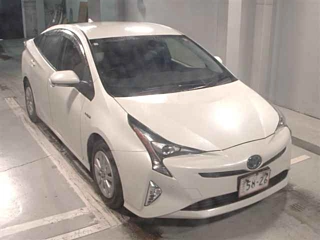 TOYOTA PRIUS 2018