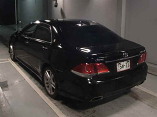 TOYOTA CROWN 2010
