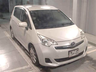 TOYOTA RACTIS 2013